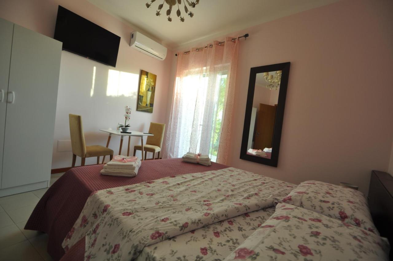 Boat Dreams , Garden Relax Apartment Matino Ngoại thất bức ảnh