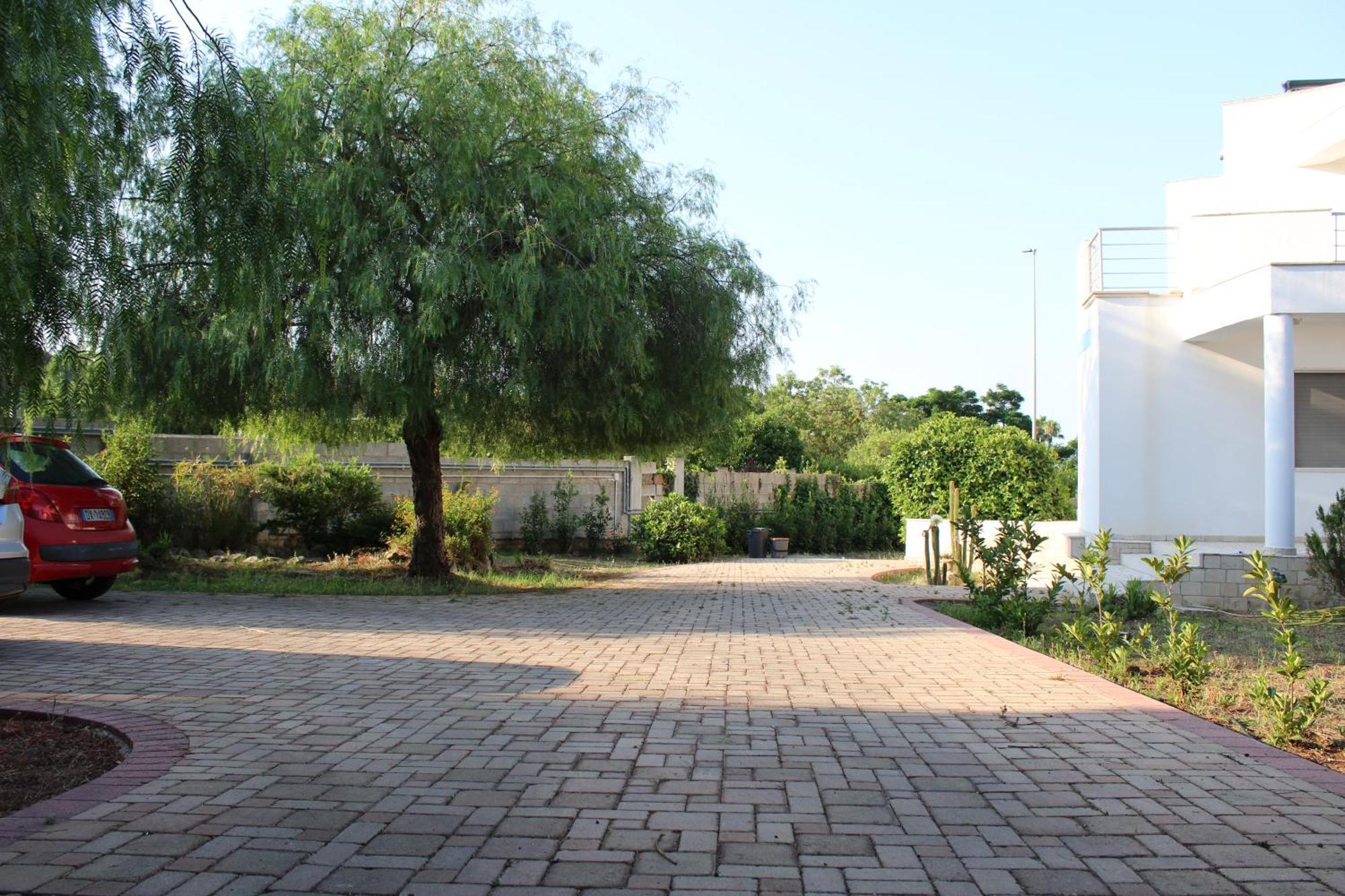 Boat Dreams , Garden Relax Apartment Matino Ngoại thất bức ảnh